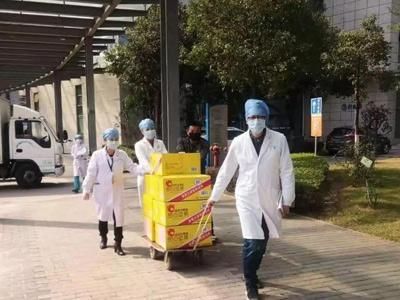 继近20万只N95口罩驰援武汉，永信贵宾会再捐300万坚果食品物资！